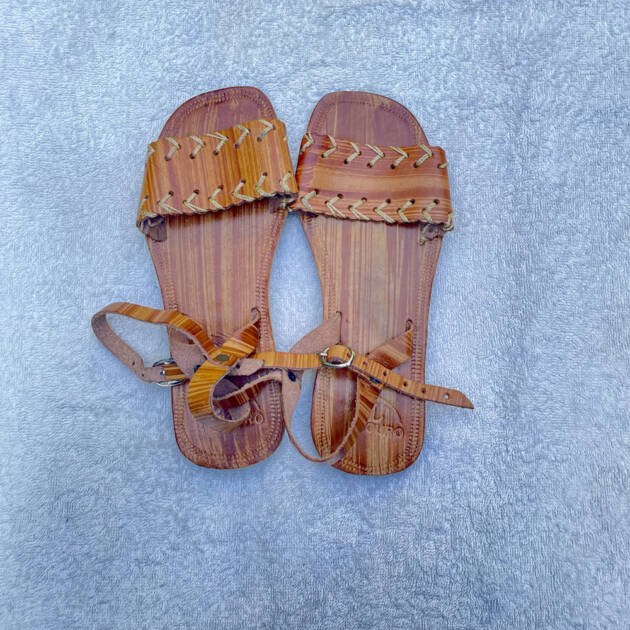 Sandália Trança Terra Escura